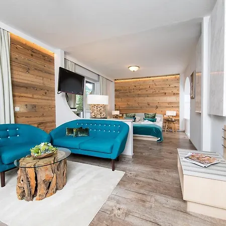 Hotel Interstar 4*
