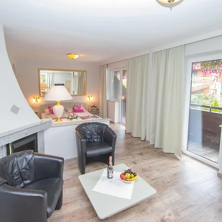 Interstar 4*