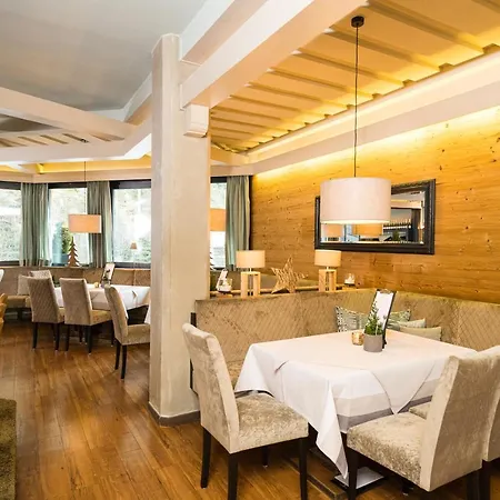 Hotel Interstar 4*